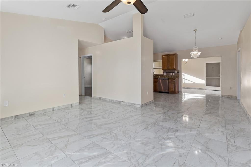 5251 Confederate DR
