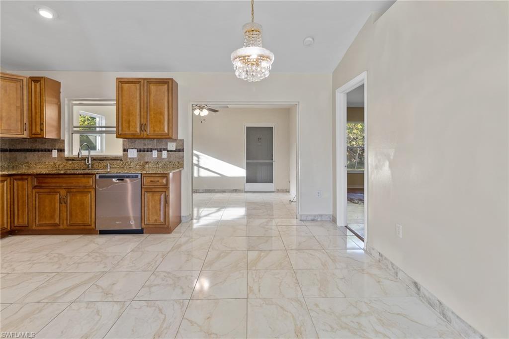 5251 Confederate DR
