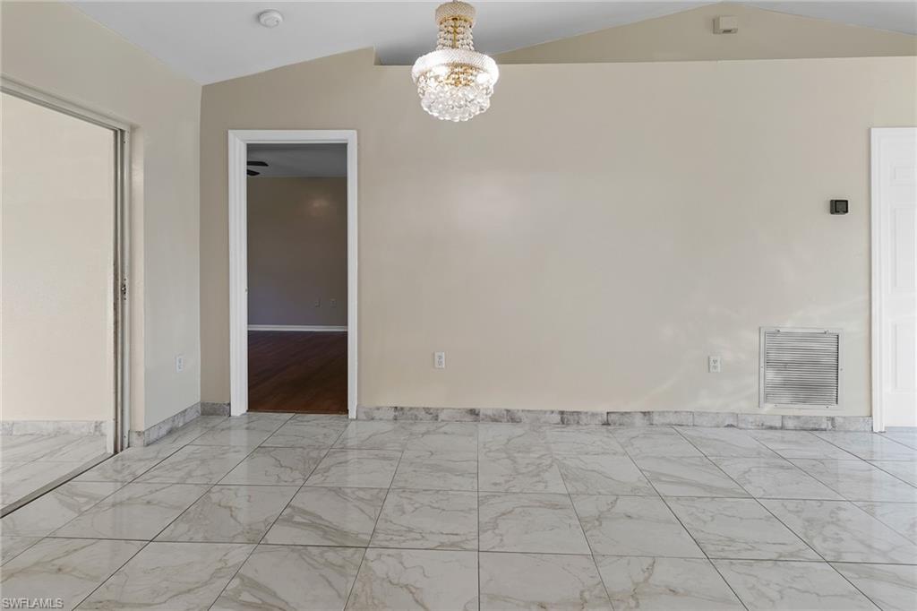 5251 Confederate DR
