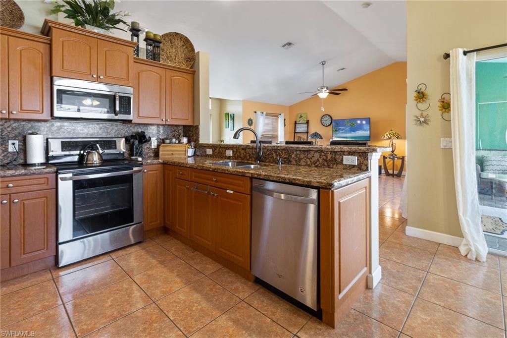 1819 SW 16th TER