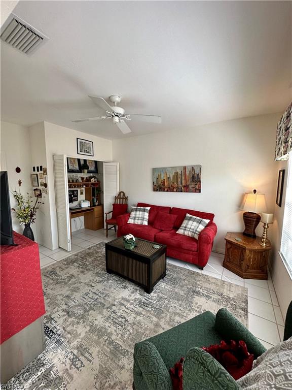 683 Wiggins Lake DR Unit: 201
