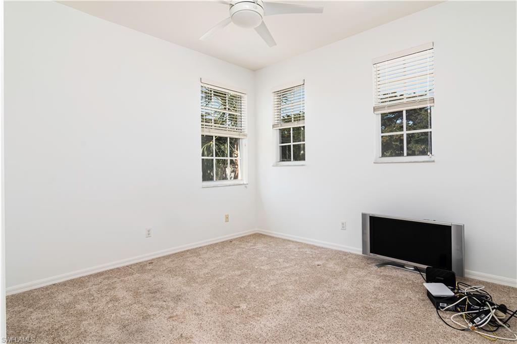9001 Las Maderas DR Unit: 202