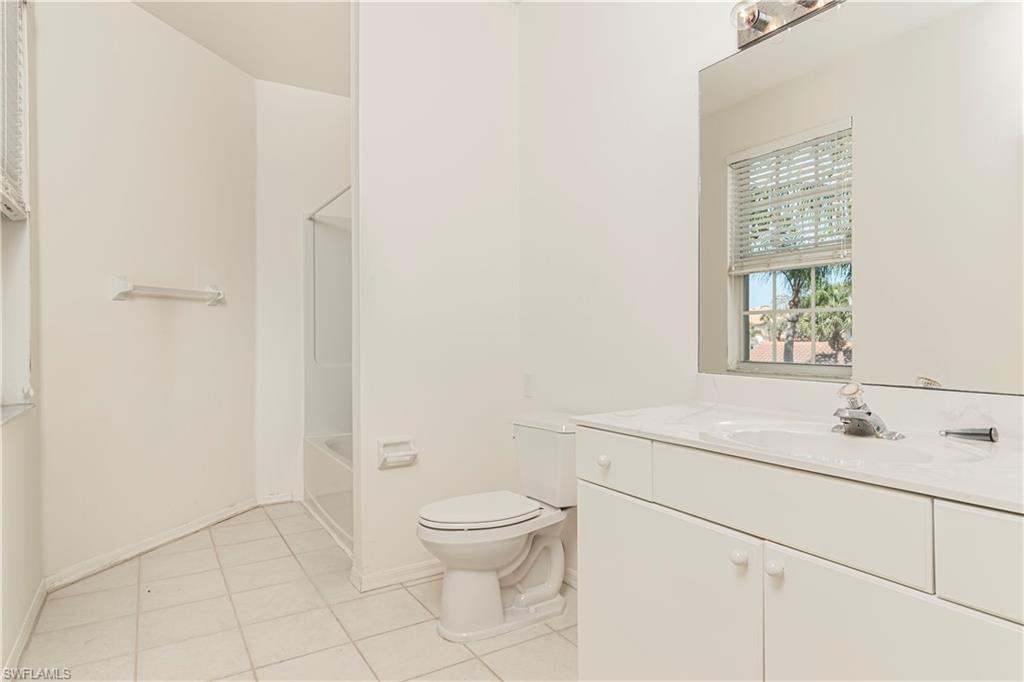 9001 Las Maderas DR Unit: 202