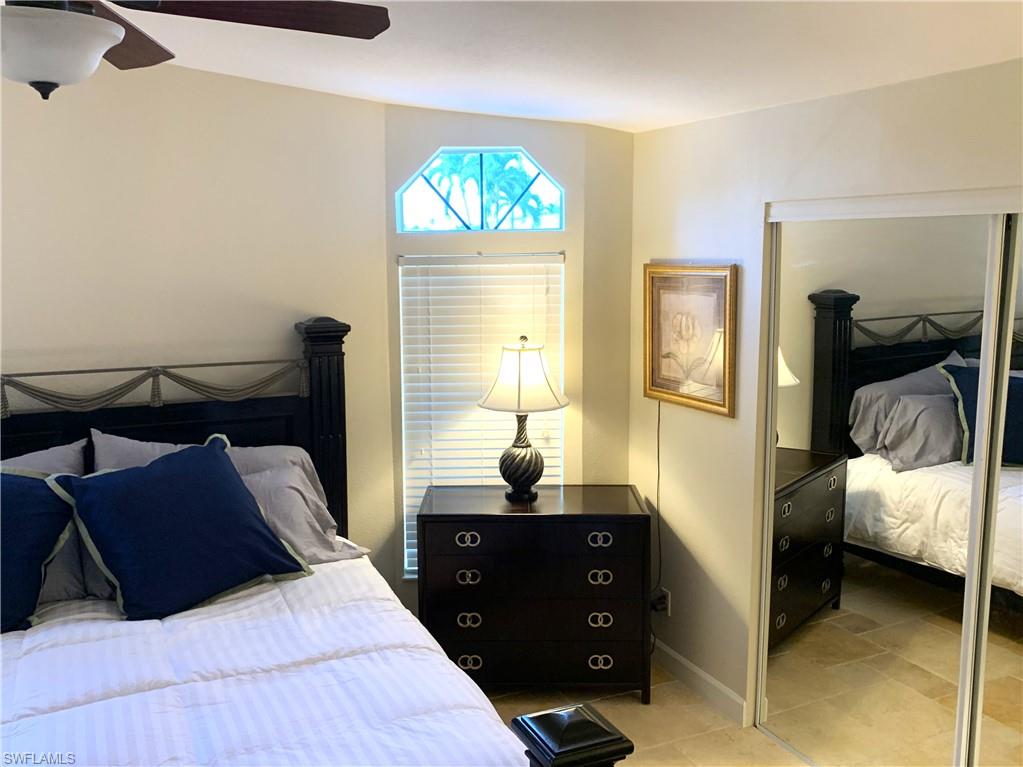 1064 Diamond Lake CIR