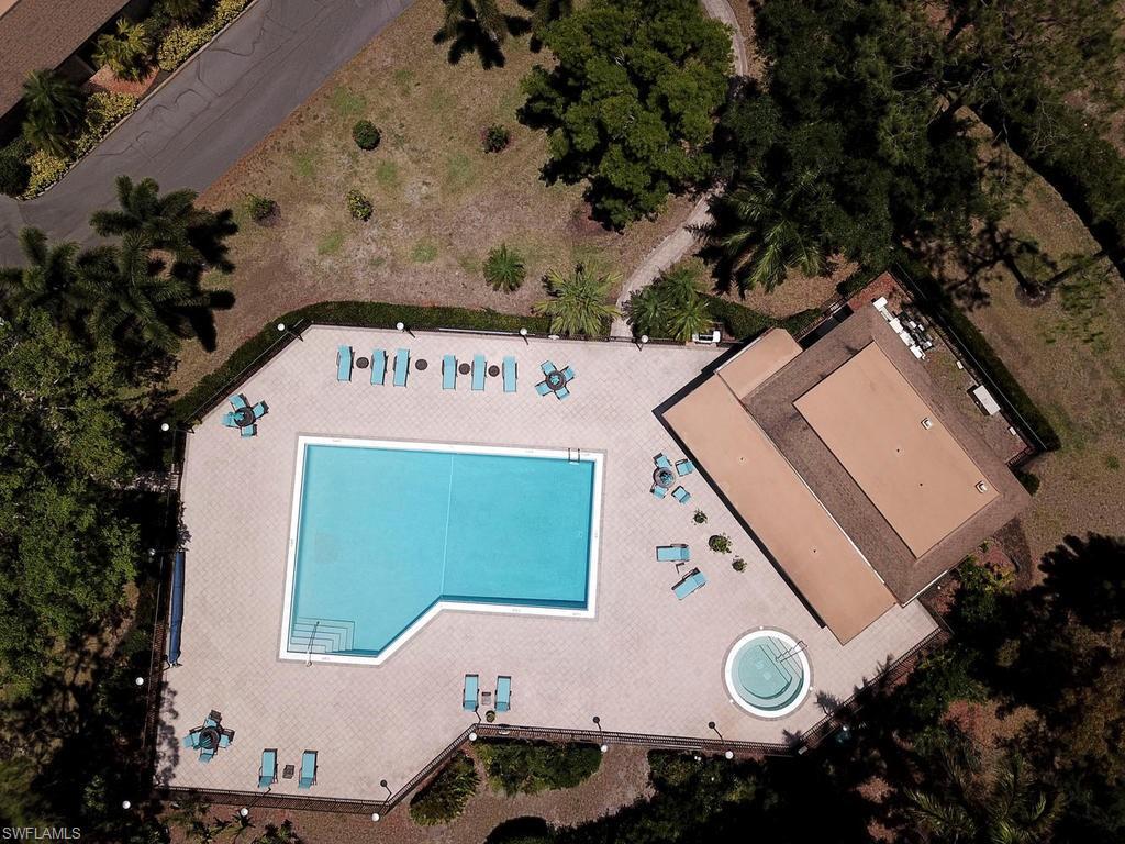 415 Augusta BLVD Unit: 212