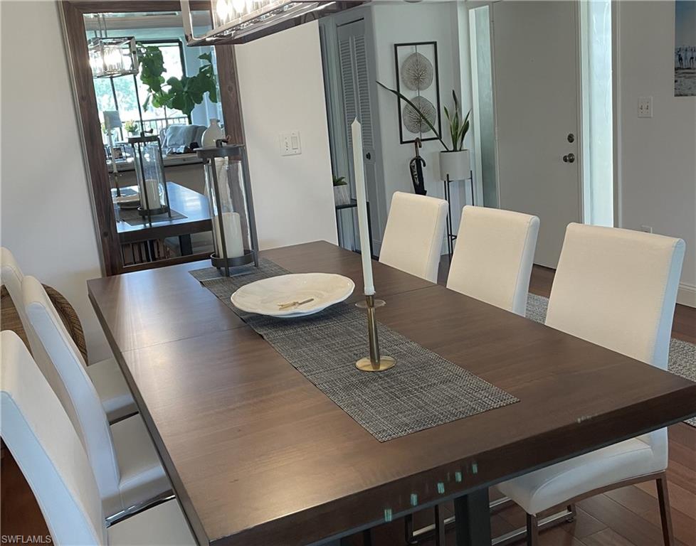 415 Augusta BLVD Unit: 212