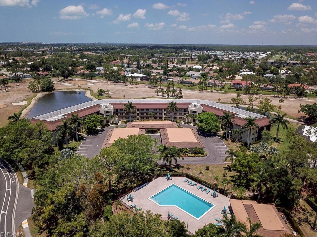 415 Augusta BLVD Unit: 212
