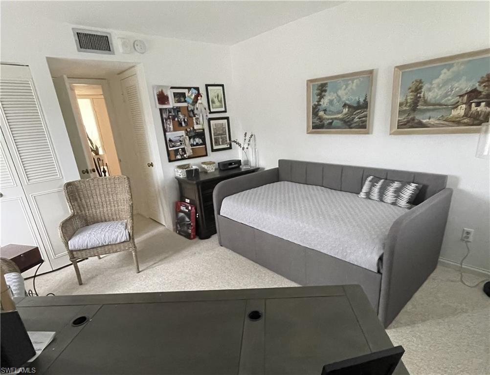 415 Augusta BLVD Unit: 212