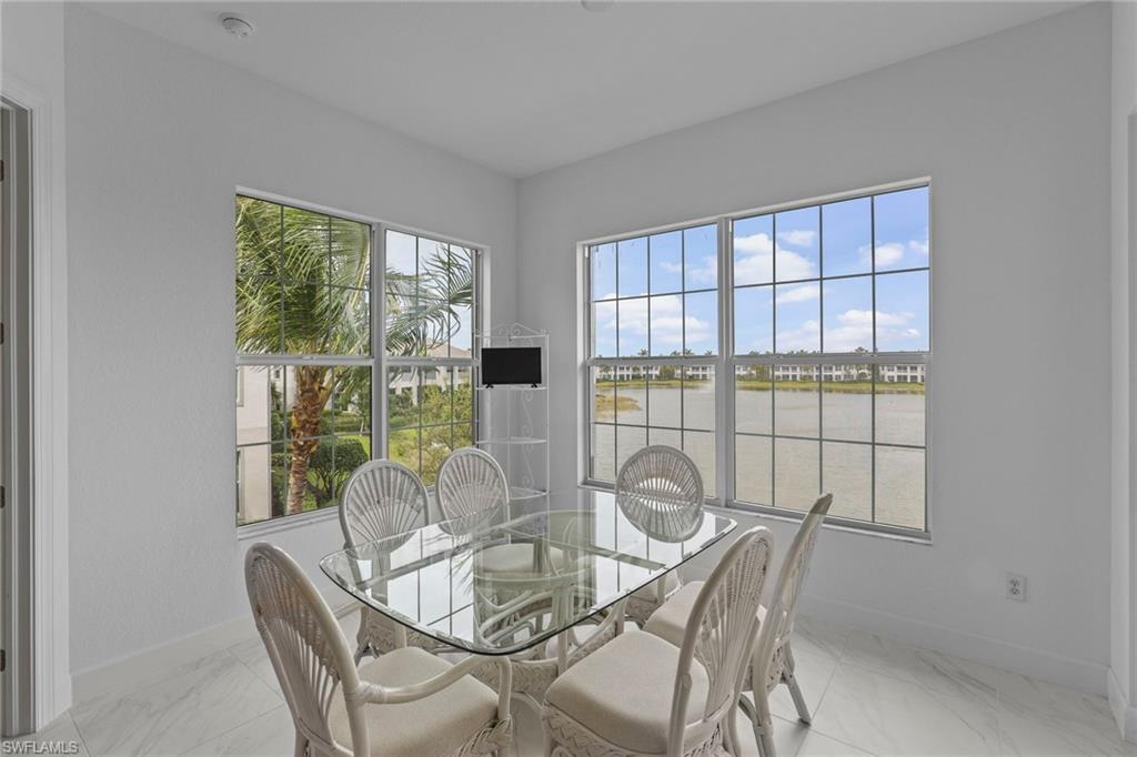 8046 Signature Club CIR Unit: 201