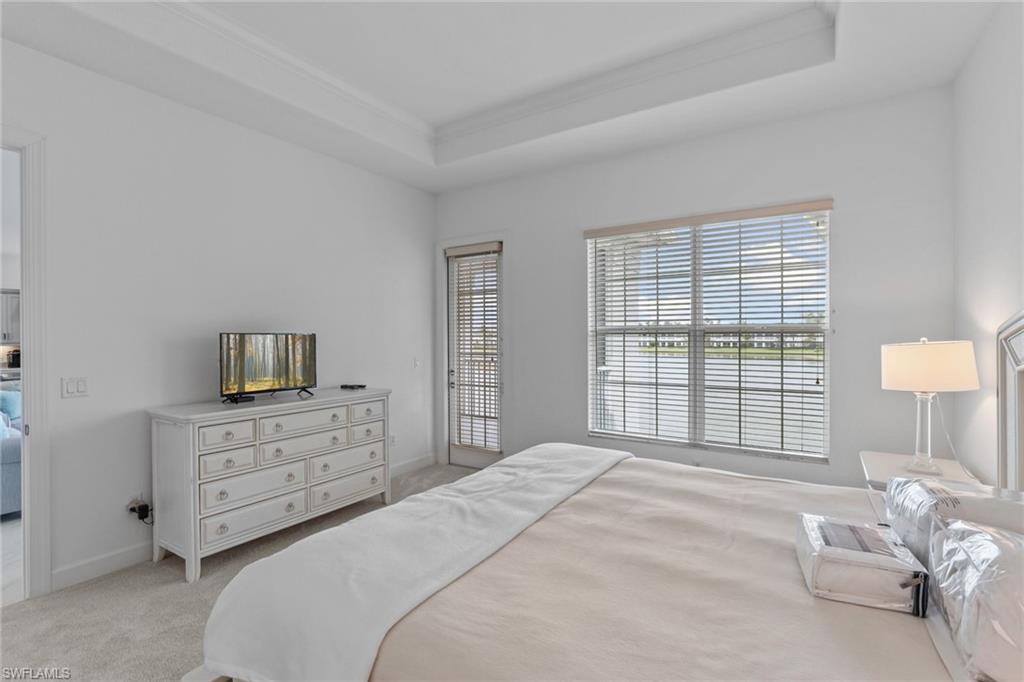 8046 Signature Club CIR Unit: 201
