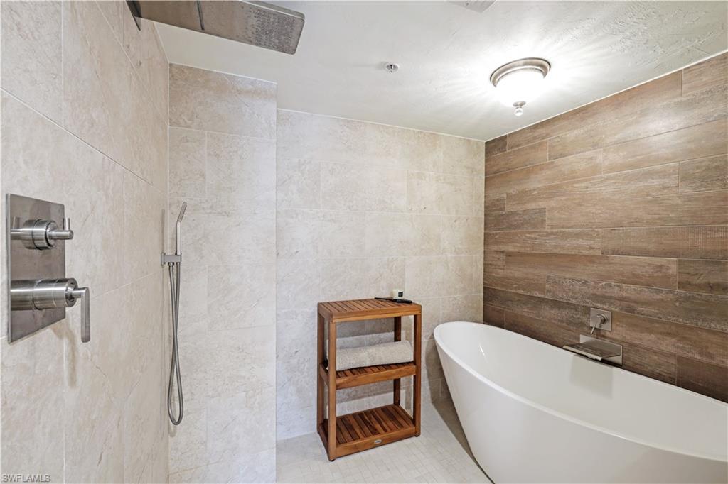 26900 Wedgewood BLVD Unit: 206