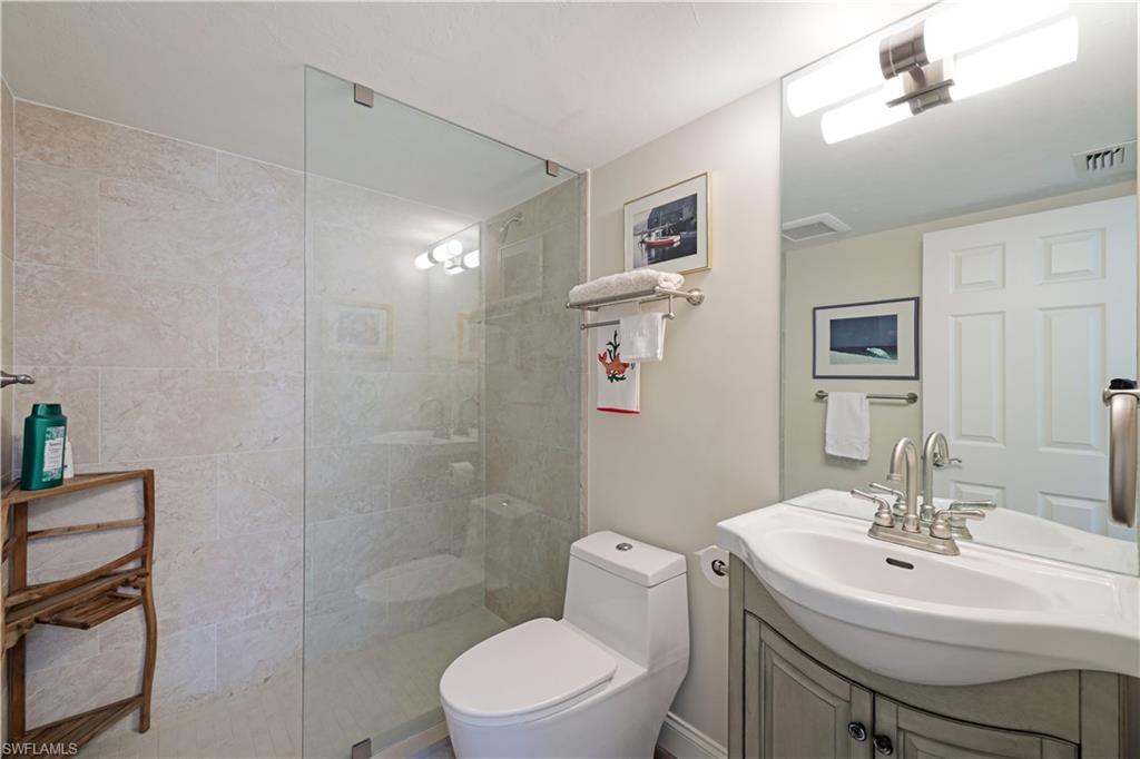 26900 Wedgewood BLVD Unit: 206