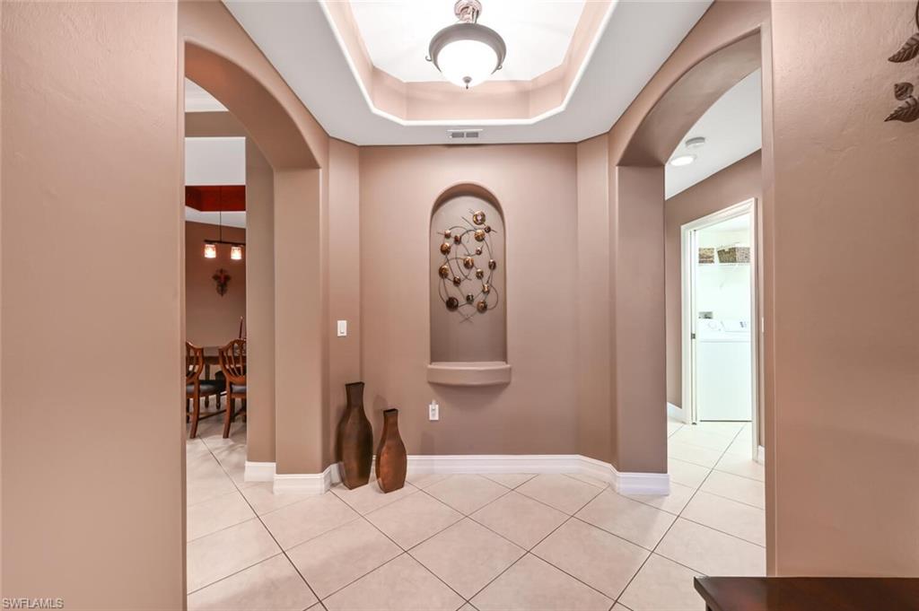 2001 Tarpon Bay DR N Unit: 101