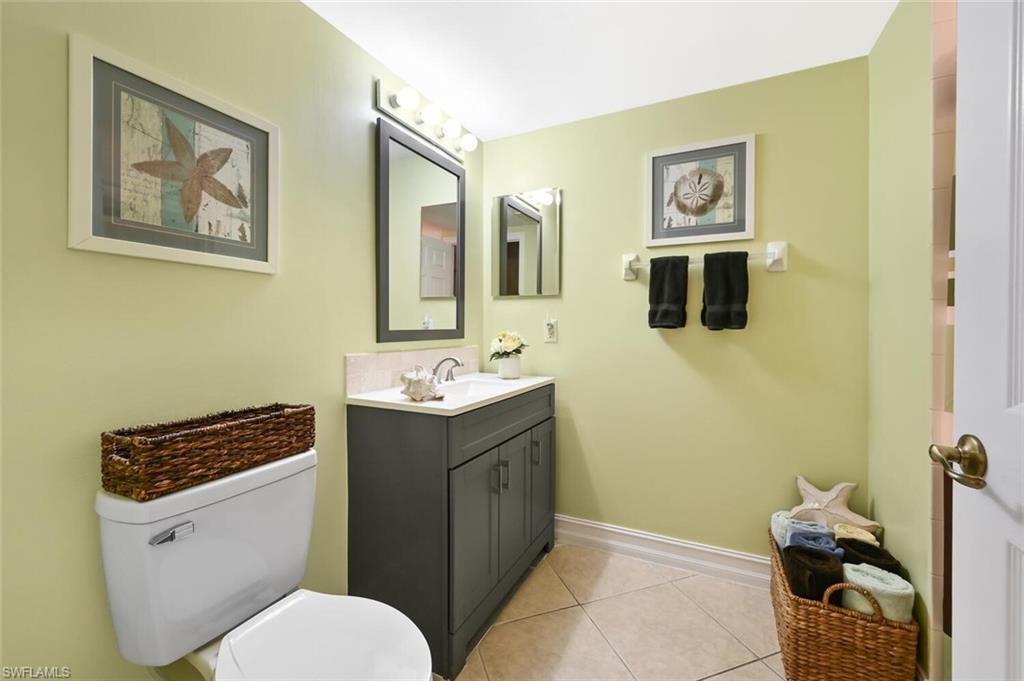 2001 Tarpon Bay DR N Unit: 101