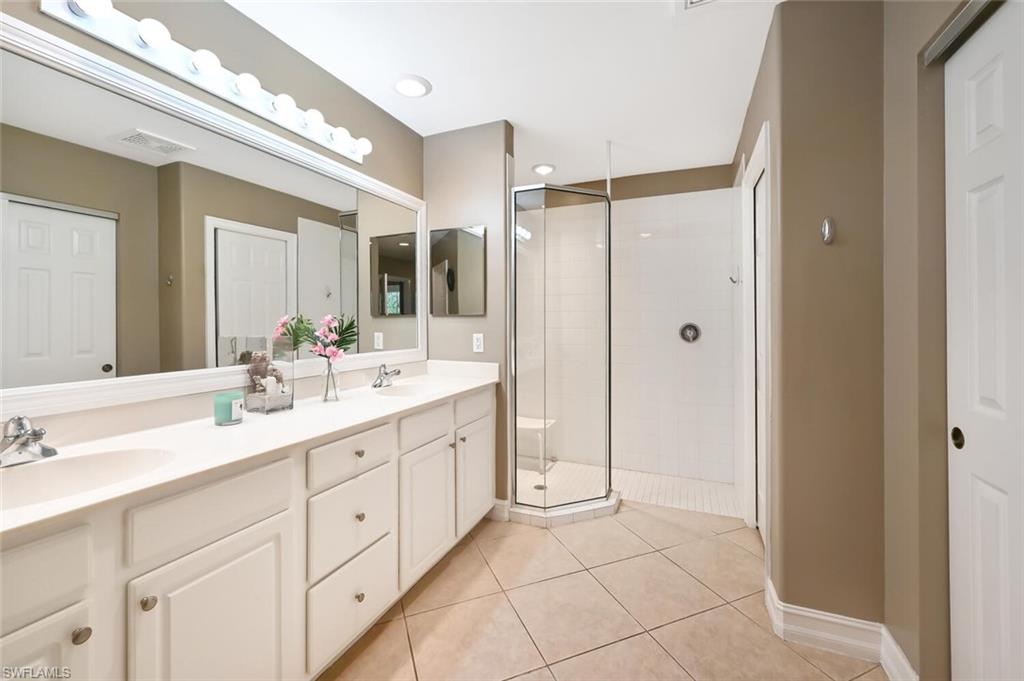 2001 Tarpon Bay DR N Unit: 101