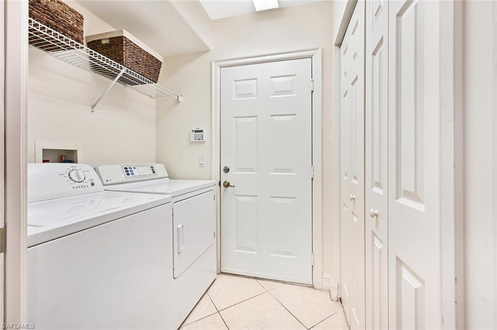2001 Tarpon Bay DR N Unit: 101
