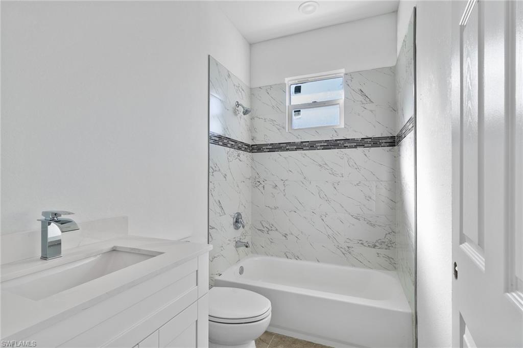 1618 NE 35th TER