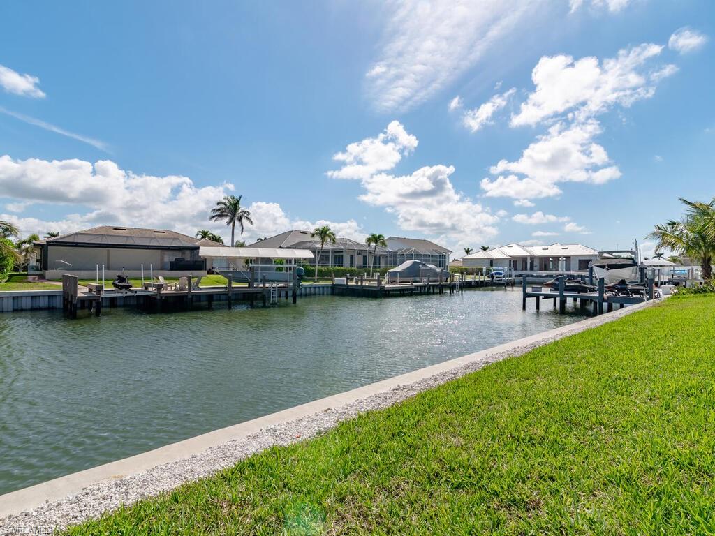 401 Marquesas CT