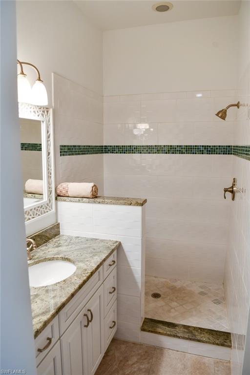 1308 Mainsail DR Unit: 922