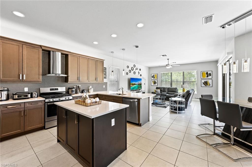 4430 Kensington CIR