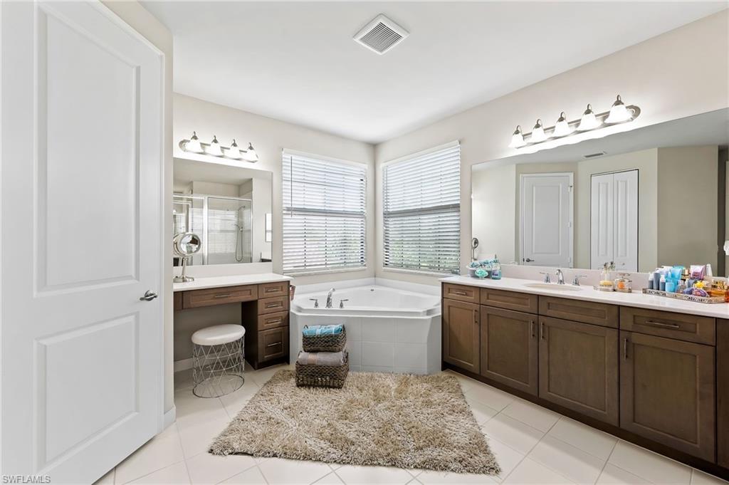 4430 Kensington CIR