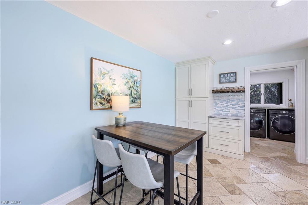 1236 Lamplighter CT