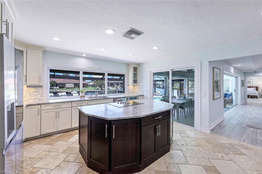 1236 Lamplighter CT