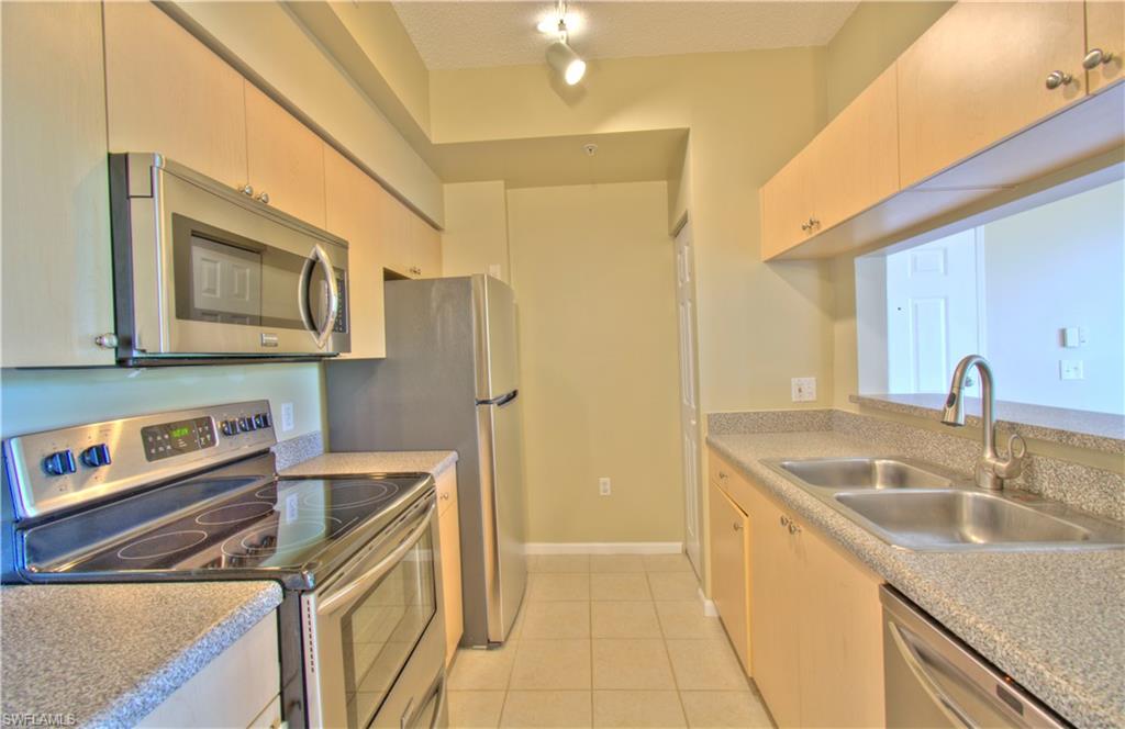 1210 Reserve WAY Unit: 9-303