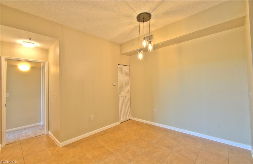 1210 Reserve WAY Unit: 9-303