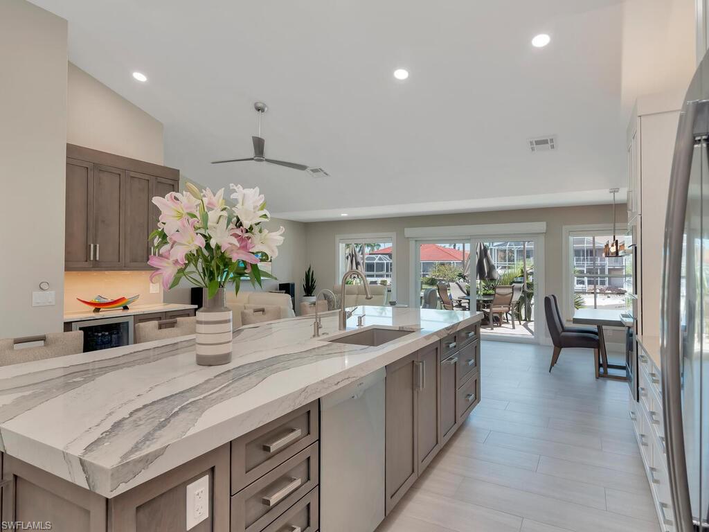1180 Lamplighter CT