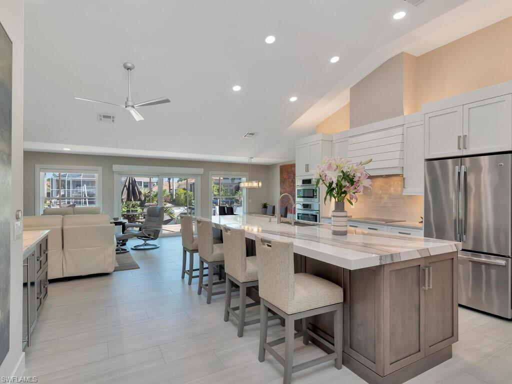 1180 Lamplighter CT