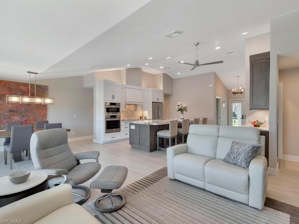 1180 Lamplighter CT
