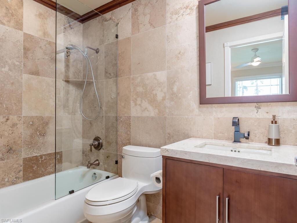 1180 Lamplighter CT