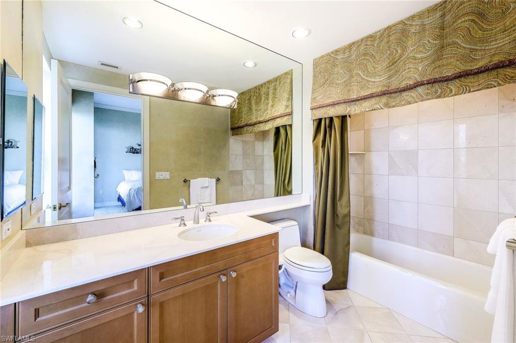 970 Cape Marco DR Unit: PH-2002