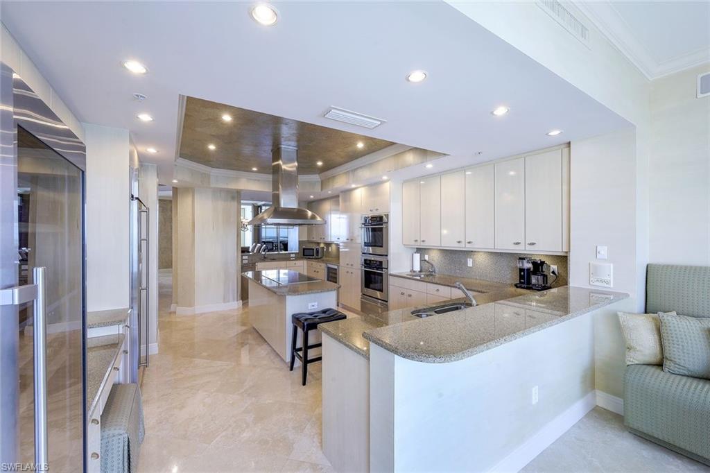 970 Cape Marco DR Unit: PH-2002
