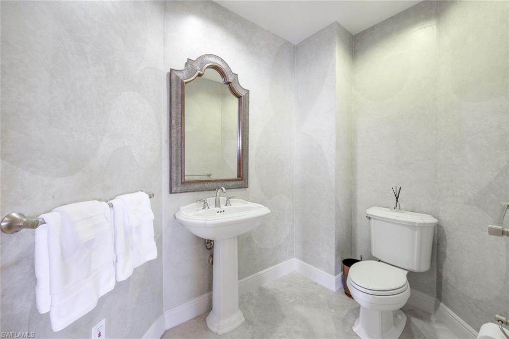 970 Cape Marco DR Unit: PH-2002