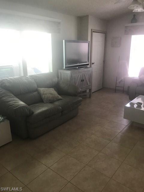 126 Belle Isle CIR