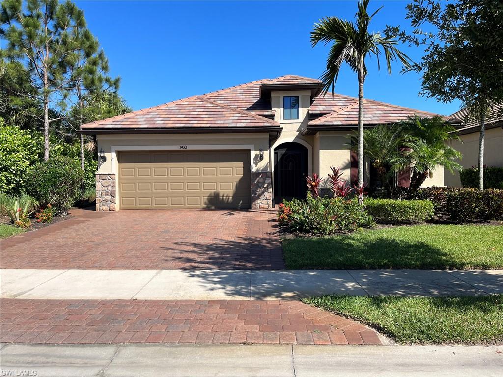 7452 Blackberry DR