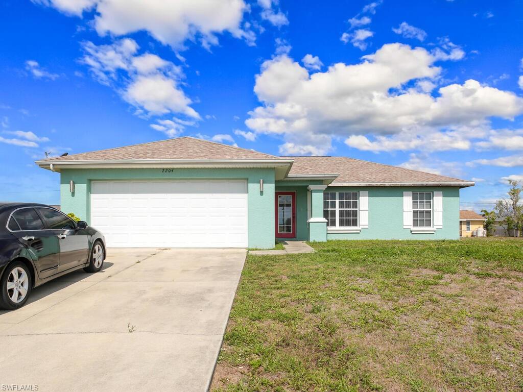 2204 NE 6th PL