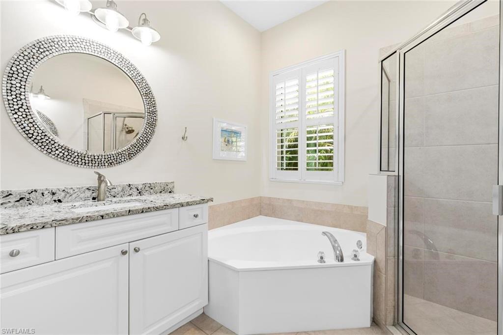 1844 Granada DR