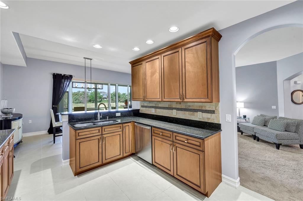 9230 Triana TER Unit: 182