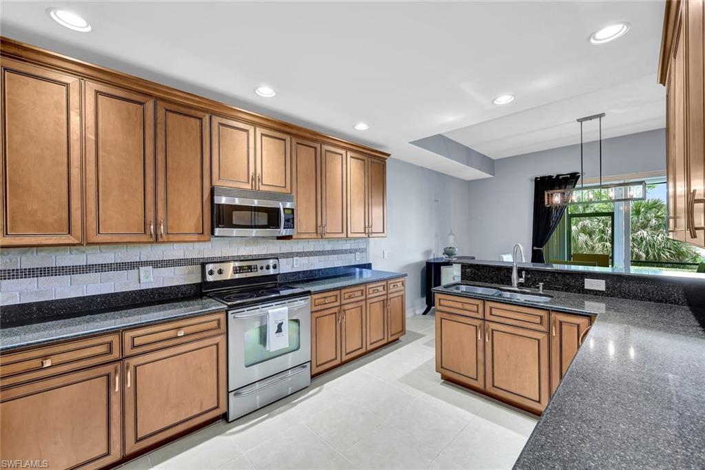 9230 Triana TER Unit: 182
