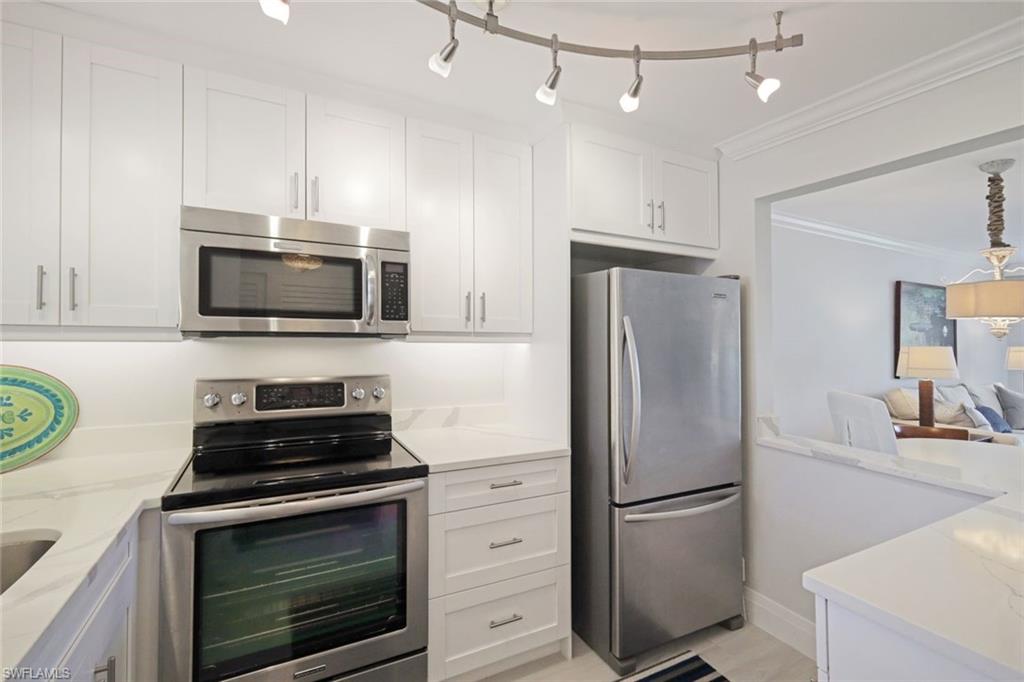 300 Forest Lakes BLVD Unit: 112