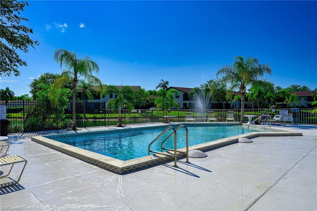 5345 Treetops DR Unit: S-102