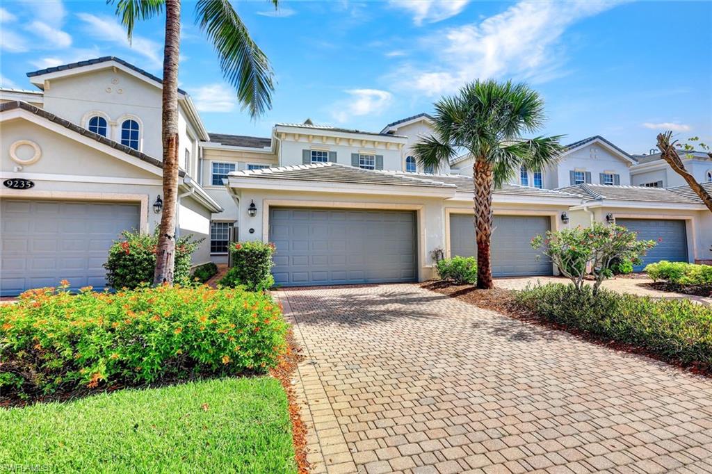 9235 Tesoro LN Unit: 4-202