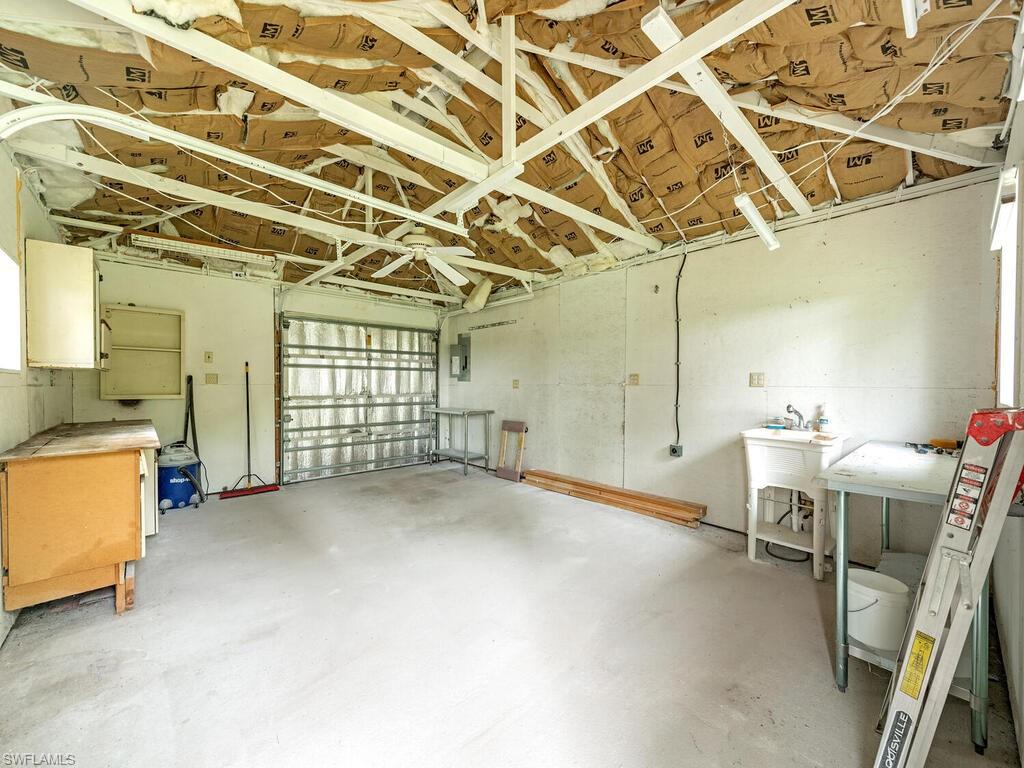 1860 Della DR
