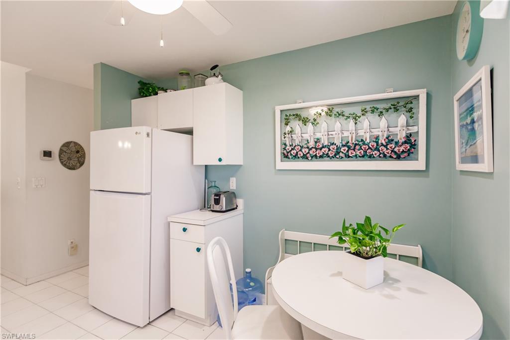 570 Windsor SQ Unit: 202