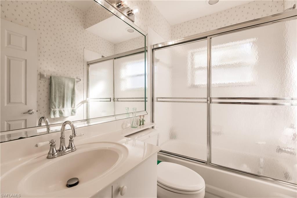 570 Windsor SQ Unit: 202