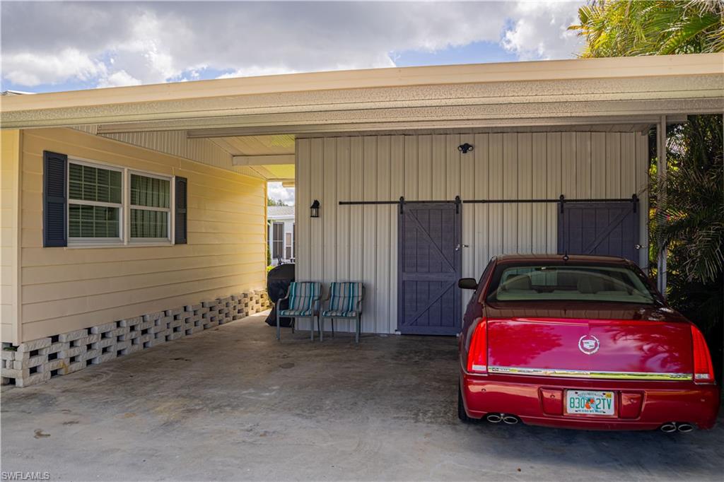 4 Chateau Way WAY