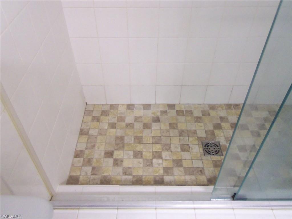 25498 Cockleshell DR Unit: 404